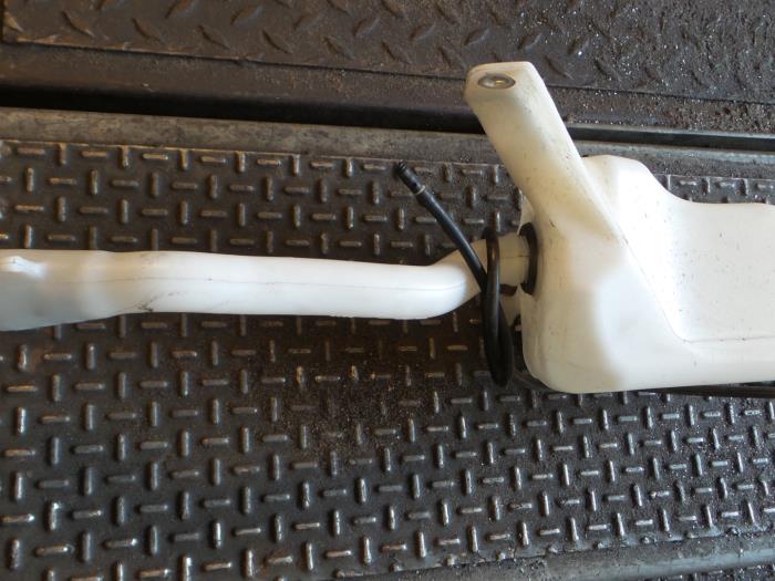 Alfa Romeo Giulietta Ruitensproeiertank voor