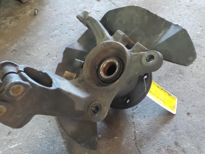 Volkswagen Transporter Fusee rechts-voor