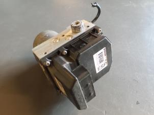 Gebruikte ABS Pomp Alfa Romeo 147 (937) 2.0 Twin Spark 16V Prijs € 145,00 Margeregeling aangeboden door A.T.S. van de Wiel