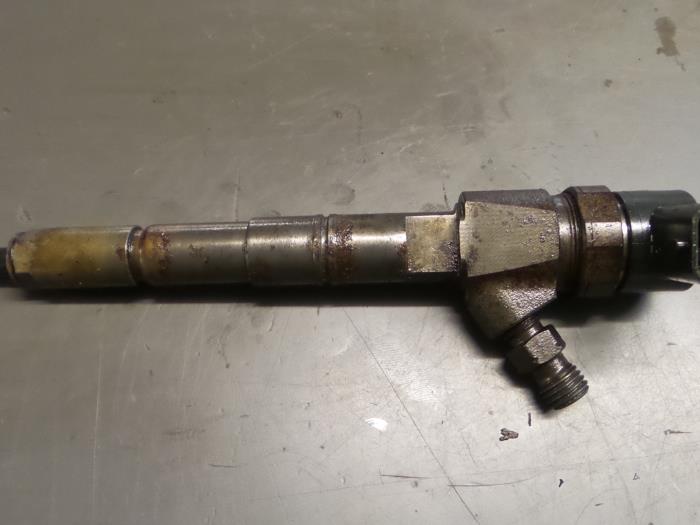 Verstuiver (diesel) van een Alfa Romeo Brera (939) 2.4 JTDM 20V 2007