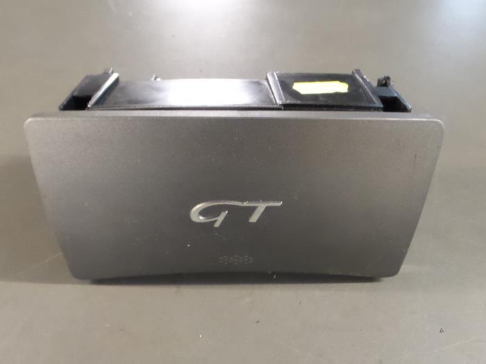 Alfa Romeo GT Asbak voor