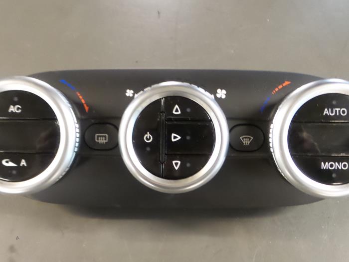Alfa Romeo Giulietta Kachel Bedieningspaneel