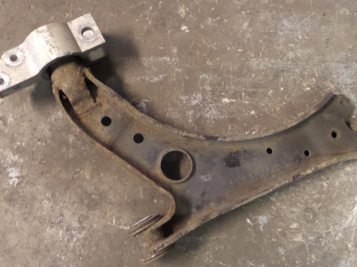 Seat Leon Draagarm rechts-voor