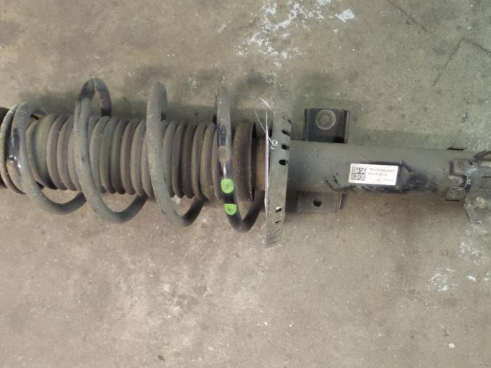 Seat Ibiza Schokdemperpoot rechts-voor