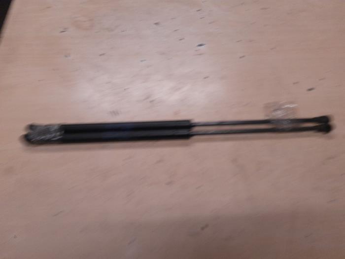 Seat Arosa Gasdemper links-achter