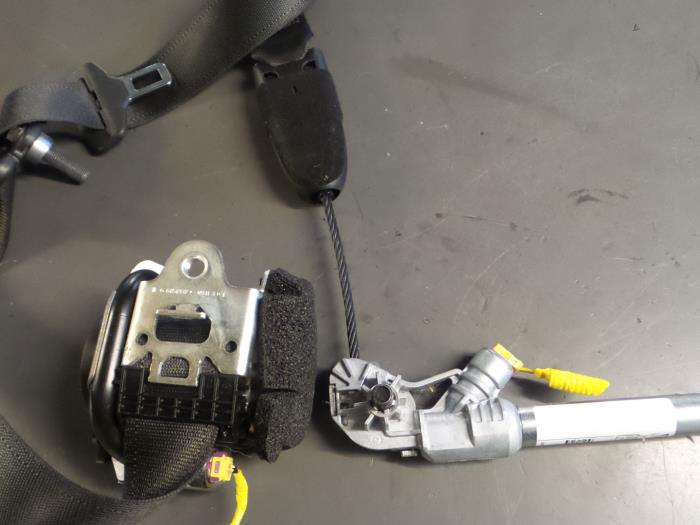 Alfa Romeo Mito Gordelspanner rechts