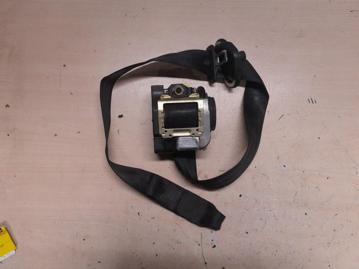 Seat Arosa Gordelspanner links