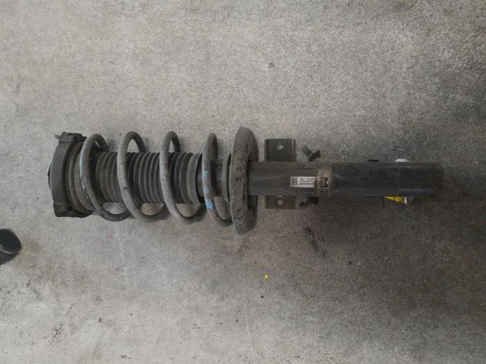 Seat Cordoba Schokdemperpoot links-voor