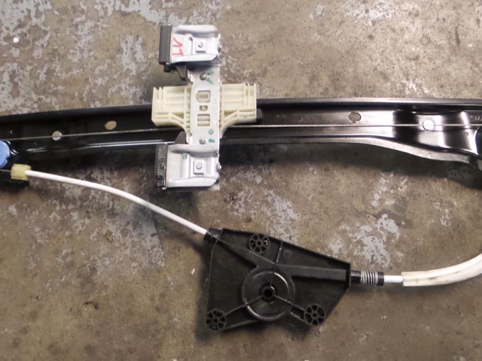 Seat Mii Ruitmechaniek 4Deurs links-voor