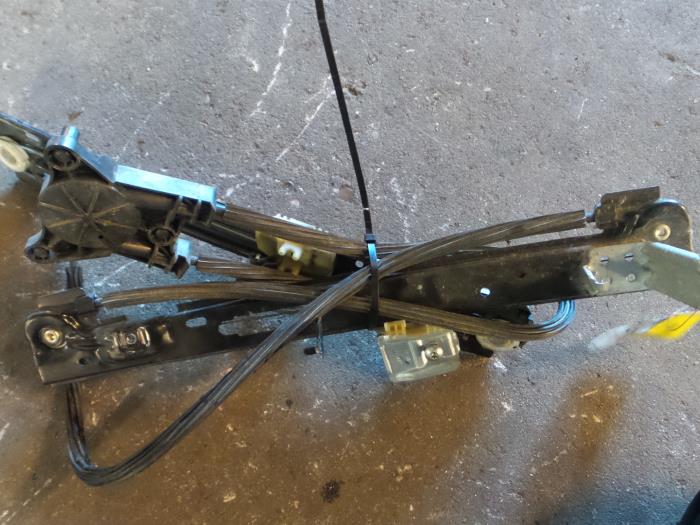 Seat Ibiza Ruitmechaniek 2Deurs links-voor