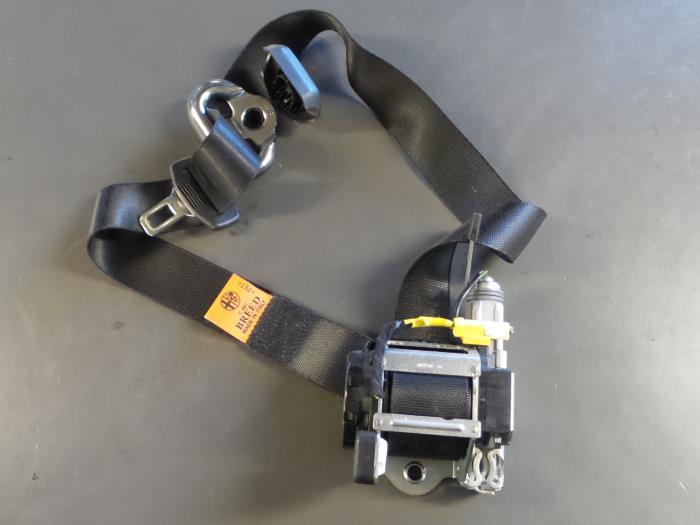 Alfa Romeo GT Gordelspanner rechts