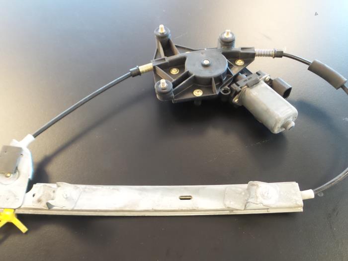 Alfa Romeo 156 Ruitmechaniek 4Deurs links-achter