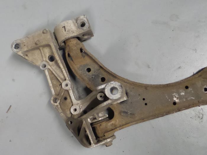 Seat Leon Draagarm links-voor