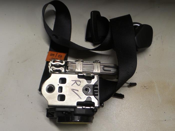 Alfa Romeo GT Gordelspanner rechts