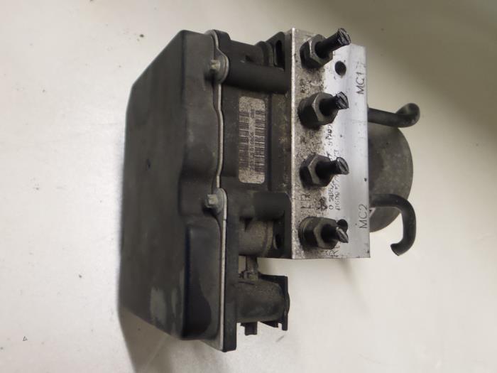 Alfa Romeo GT ABS Pomp