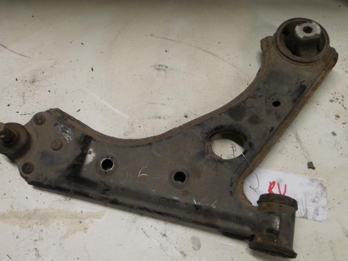 Alfa Romeo Mito Draagarm rechts-voor