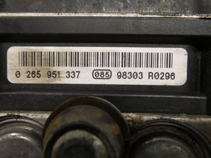 ABS Pomp Alfa Romeo Mito ()