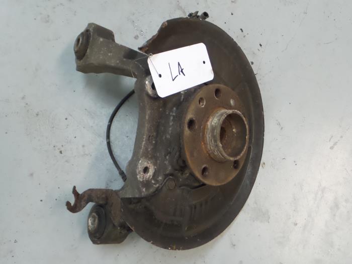 Alfa Romeo 159 Fusee links-achter