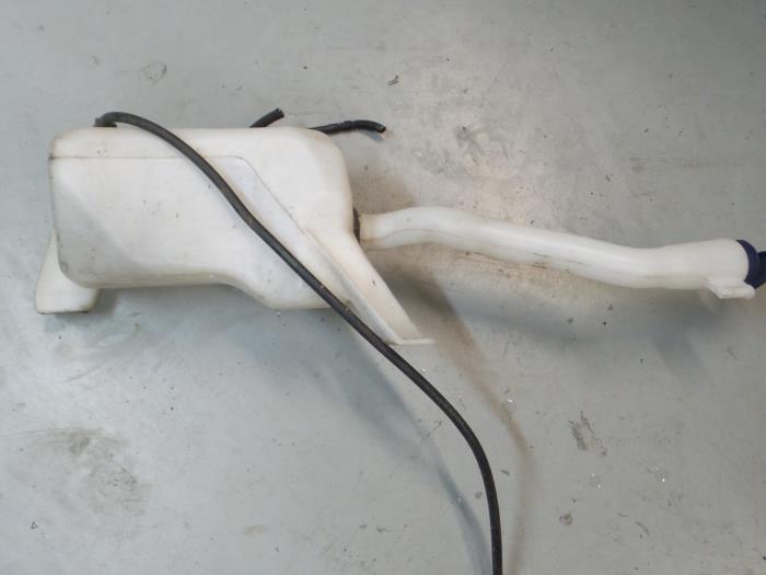 Alfa Romeo Giulietta Ruitensproeiertank voor