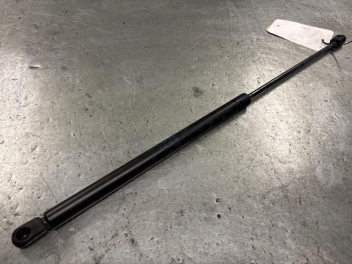 Seat Leon Gasdemper Motorkap links