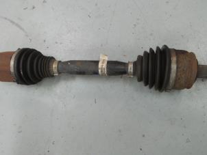 Gebruikte Steekas links-voor Alfa Romeo Giulietta (940) 1.6 JTDm 16V Prijs € 130,00 Margeregeling aangeboden door A.T.S. van de Wiel