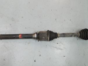 Gebruikte Homokineetas rechts-voor Alfa Romeo Giulietta (940) 1.6 JTDm 16V Prijs € 145,00 Margeregeling aangeboden door A.T.S. van de Wiel