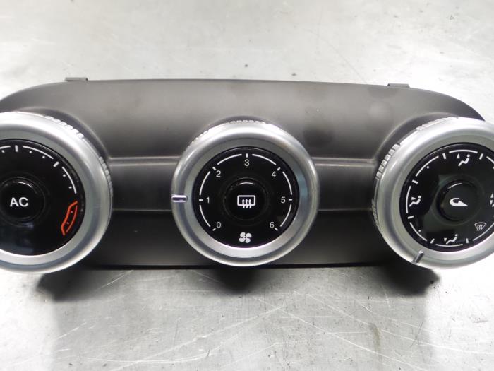 Alfa Romeo Giulietta Kachel Bedieningspaneel