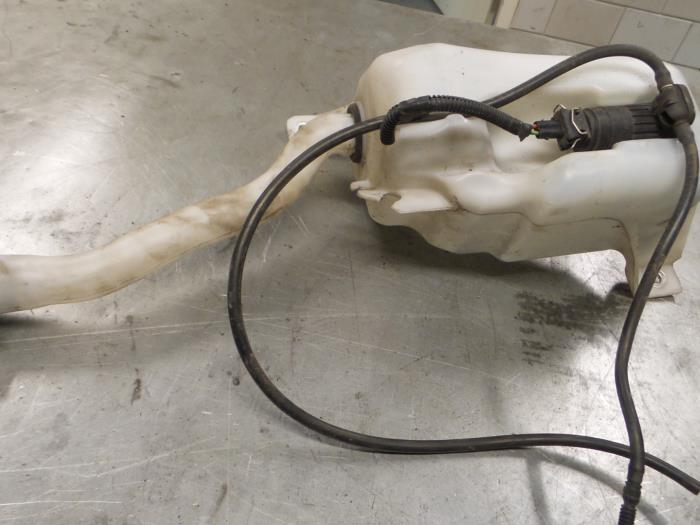 Alfa Romeo Giulietta Ruitensproeiertank voor