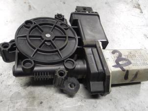 Gebruikte Portierruitmotor Alfa Romeo Giulietta (940) 1.6 JTDm 16V Prijs € 40,00 Margeregeling aangeboden door A.T.S. van de Wiel