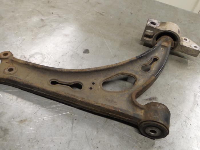 Seat Leon Draagarm rechts-voor