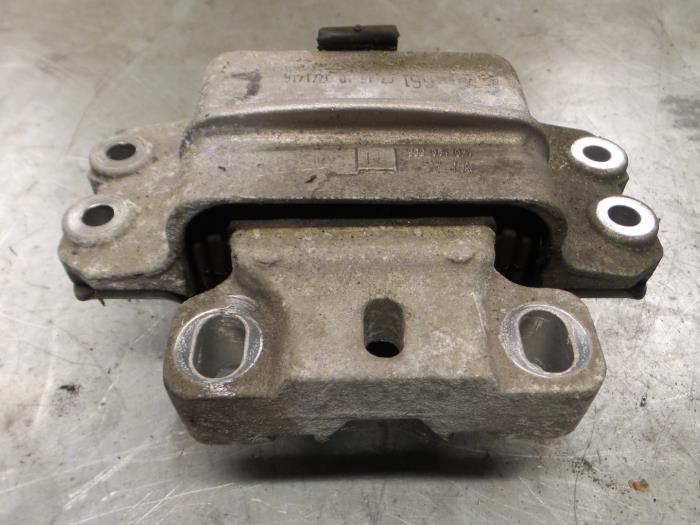 Seat Altea Motorsteun