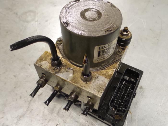 ABS Pomp Alfa Romeo Mito ()