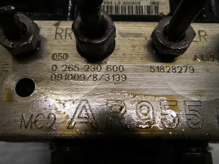 ABS Pomp Alfa Romeo Mito ()