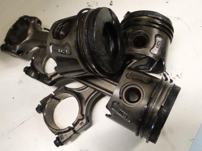 Alfa Romeo Mito Zuiger