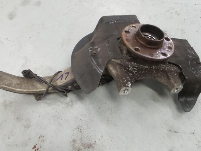 Alfa Romeo 159 Fusee links-voor