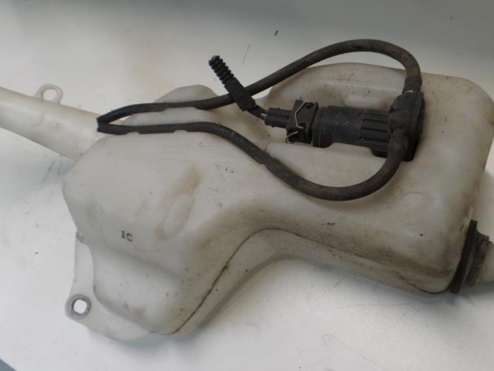 Alfa Romeo 159 Ruitensproeiertank voor