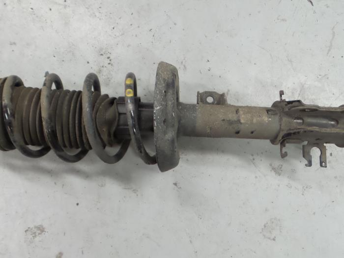 Alfa Romeo Mito Schokdemperpoot links-voor