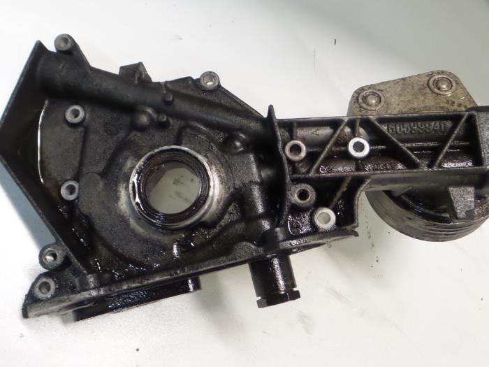 Alfa Romeo GT Oliepomp