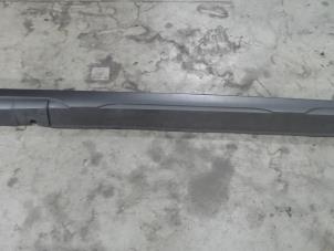 Gebruikte Sideskirt rechts Seat Altea XL (5P5) 2.0 TDI 16V FR Freetrack 4WD Prijs € 70,00 Margeregeling aangeboden door A.T.S. van de Wiel