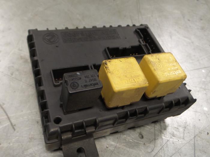 Alfa Romeo 156 Zekeringkast