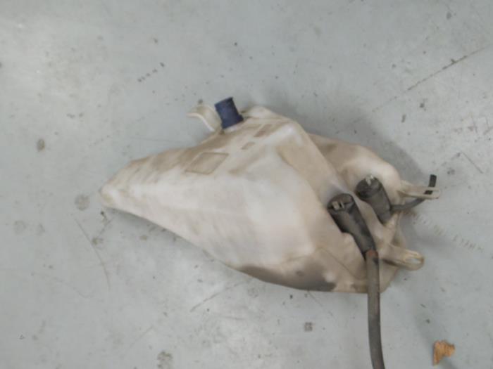 Alfa Romeo GT Ruitensproeiertank voor