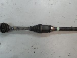 Gebruikte Homokineetas rechts-voor Alfa Romeo Giulietta (940) 1.6 JTDm 16V Prijs € 165,00 Margeregeling aangeboden door A.T.S. van de Wiel