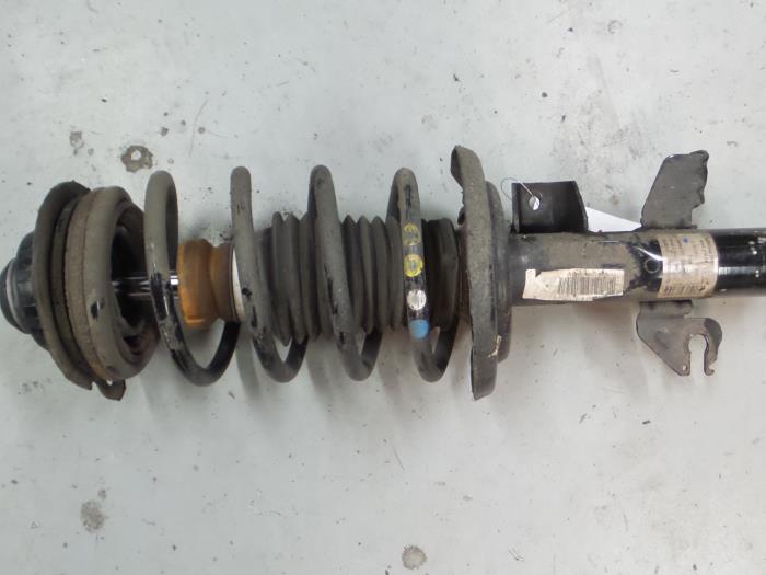 Alfa Romeo Giulietta Schokdemperpoot links-voor