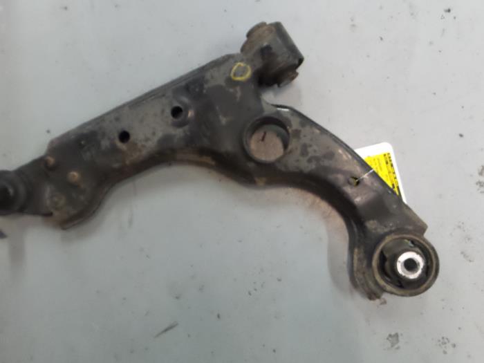 Alfa Romeo Giulietta Draagarm links-voor