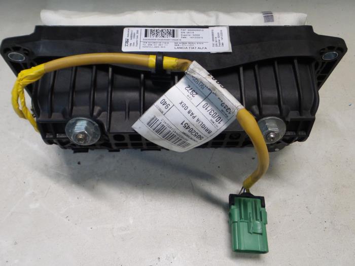 Alfa Romeo Giulietta Airbag rechts (Dashboard)