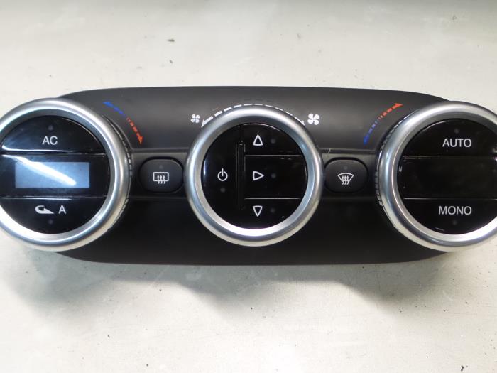Alfa Romeo Giulietta Kachel Bedieningspaneel