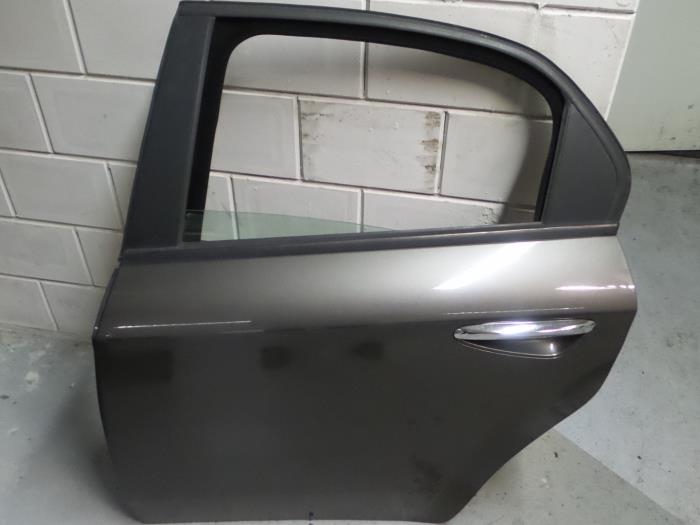 Alfa Romeo 159 Portier 4Deurs links-achter