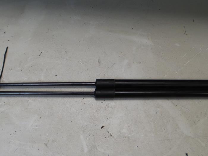 Seat Ibiza Gasdemper links-achter