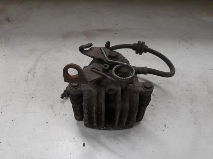 Alfa Romeo 166 Remklauw (Tang) links-achter