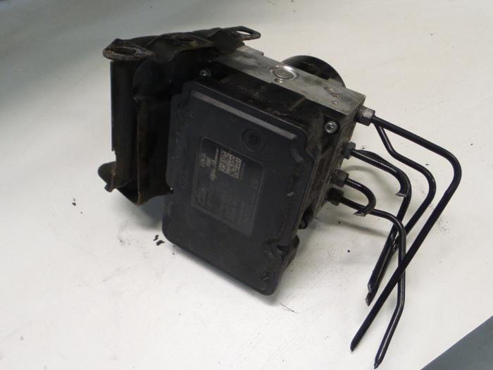 Alfa Romeo Giulietta ABS Pomp